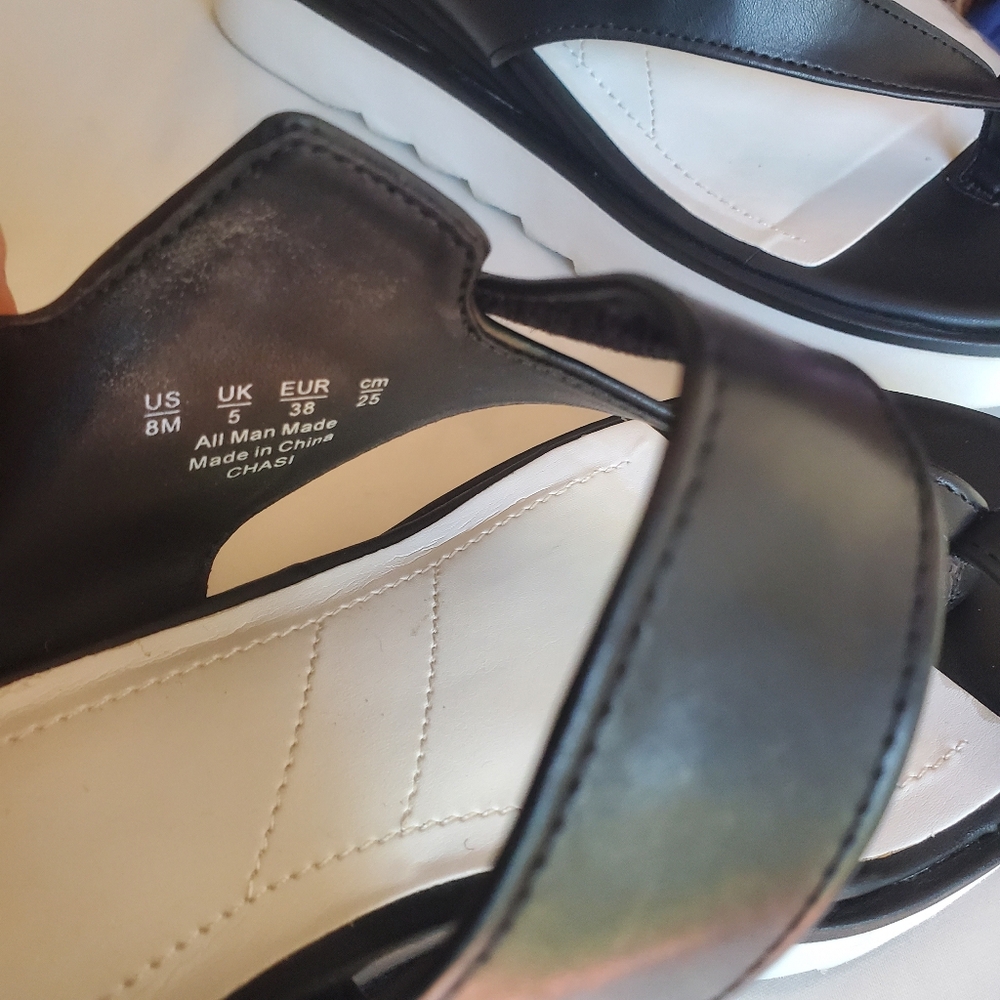 Franco Sarto, women  sandals  sz 8M. - Picture 5 of 5